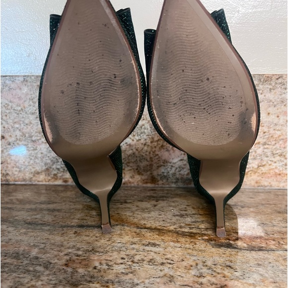 Betsey Johnson Prince Pump Emerald Green Size 7.5 m - Picture 4 of 5